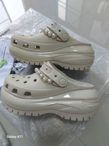crocs gucci รูปที่ 4