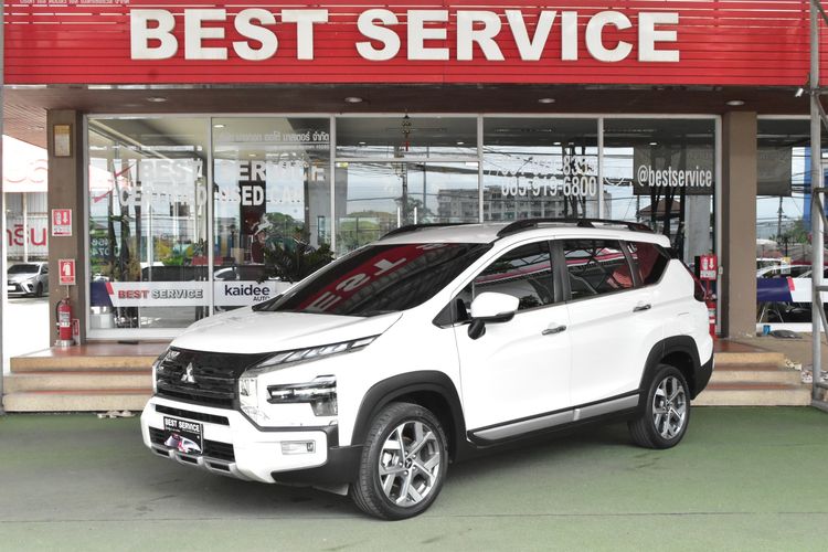 รถ Mitsubishi Xpander 1.5 Cross สี ขาว
