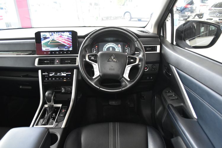 Mitsubishi Xpander 2024 1.5 Cross Utility-car เบนซิน ไม่ติดแก๊ส เกียร์อัตโนมัติ ขาว รูปที่ 4