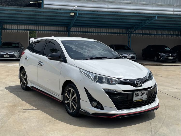Toyota Yaris 2019 1.2 G Plus Sedan เบนซิน ไม่ติดแก๊ส เกียร์อัตโนมัติ ขาว รูปที่ 3