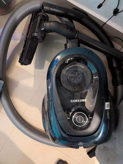 Samsung Anti-Tangle Cyclone Vacuum Cleaner 