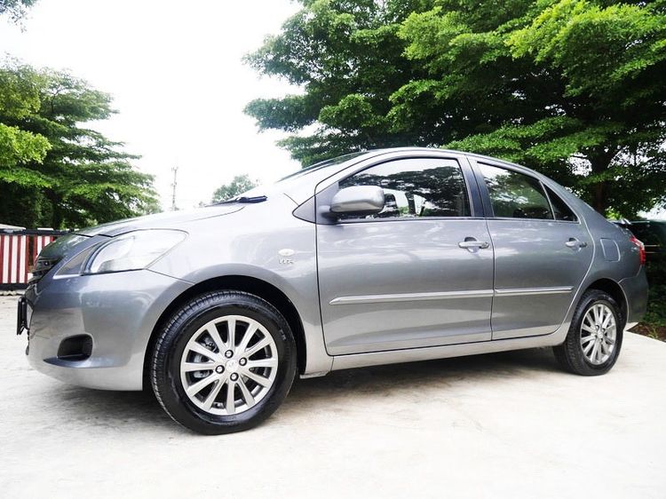 Toyota 2013 Sedan เบนซิน ไม่ติดแก๊ส เกียร์อัตโนมัติ เทา
