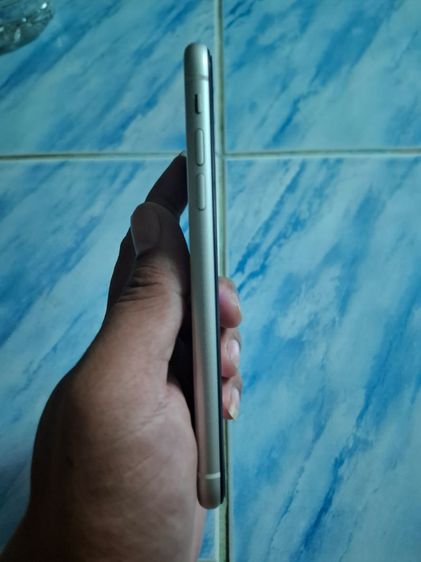 iPhone 11 สีขาว 64 GB รูปที่ 3