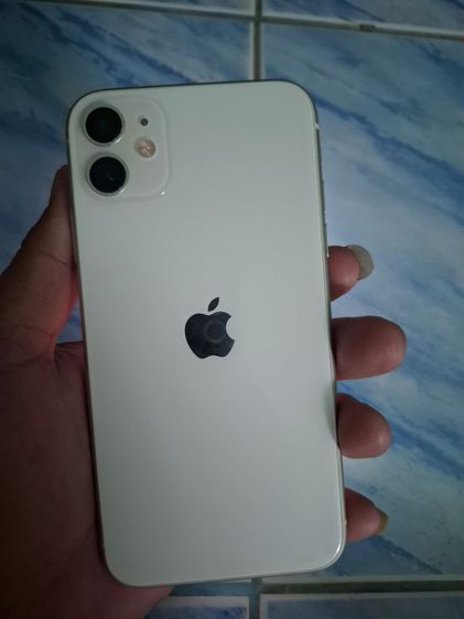 iPhone 11 สีขาว 64 GB รูปที่ 2