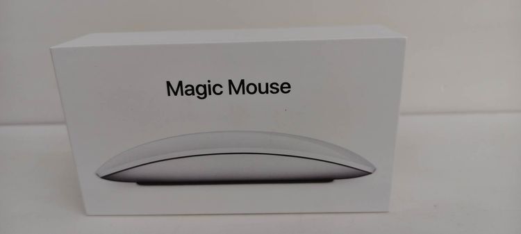เม้าส์ และคีย์บอร์ด Apple Magic Mouse รุ่น A1657 สีขาว รุ่นชาร์จ Lightning มีกล่องตรงรุ่น