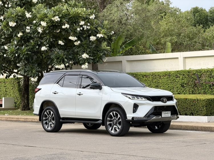 FORTUNER 2.4 Legender blacktop ไมล์แท้ 79,000 km ประวัติศูนย์ ยางใหม่เอี่ยม4เส้น Dunlop ขับดี แน่น นุ่ม หนึบ สภาพใหม่มาก มาก