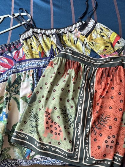 เสื้อผ้าผู้หญิงสภาพใหม่