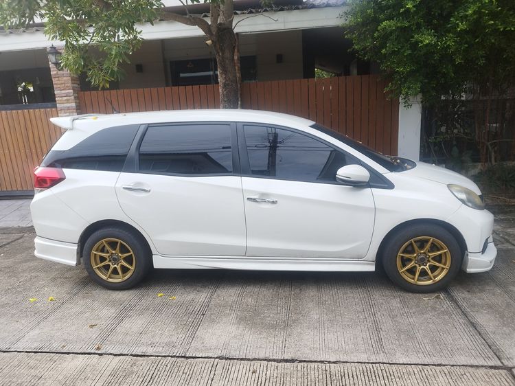 Honda Mobilio 2015 1.5 RS Sedan เบนซิน ไม่ติดแก๊ส เกียร์อัตโนมัติ ขาว รูปที่ 3
