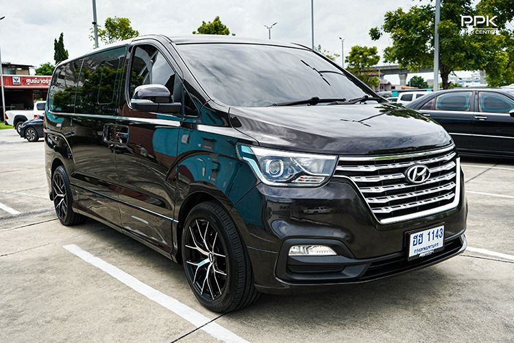 Hyundai H-1 2019 2.5 Elite Van ดีเซล ไม่ติดแก๊ส เกียร์อัตโนมัติ น้ำตาล รูปที่ 3