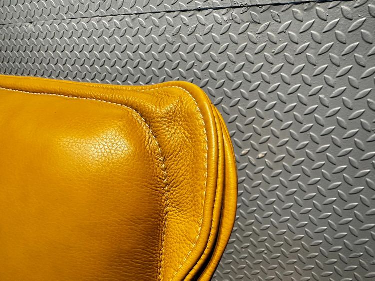 เตียงนอน สไตล์โมเดิร์น 5 ฟุต แบรนด์ M D Italian Desing  รูปที่ 7