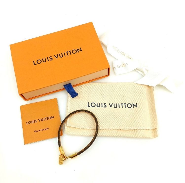 กำไลข้อมือ LV แท้ มี อปก.