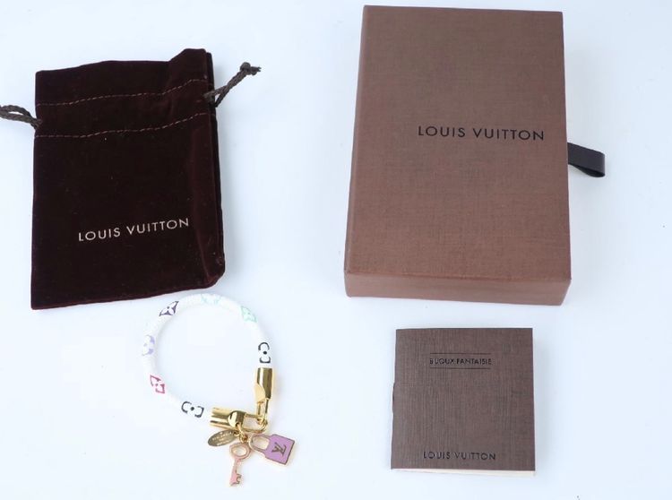 กำไลข้อมือ LV แท้ มี อปก. 