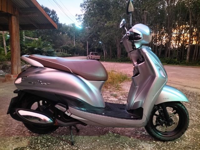  YAMAHA GRAND FILANO HYBRID รุ่นท็อป รูปที่ 5