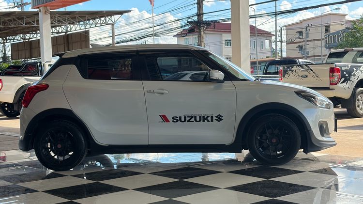 Suzuki Swift 2018 1.2 GLX Sedan เบนซิน ไม่ติดแก๊ส เกียร์อัตโนมัติ ขาว รูปที่ 4