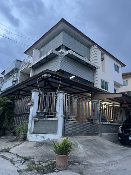 บ้านเดี่ยว3ชั้น