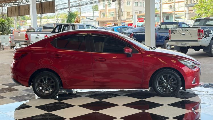 Mazda Mazda 2 2019 1.3 High Connect Sedan เบนซิน ไม่ติดแก๊ส เกียร์อัตโนมัติ แดง รูปที่ 4