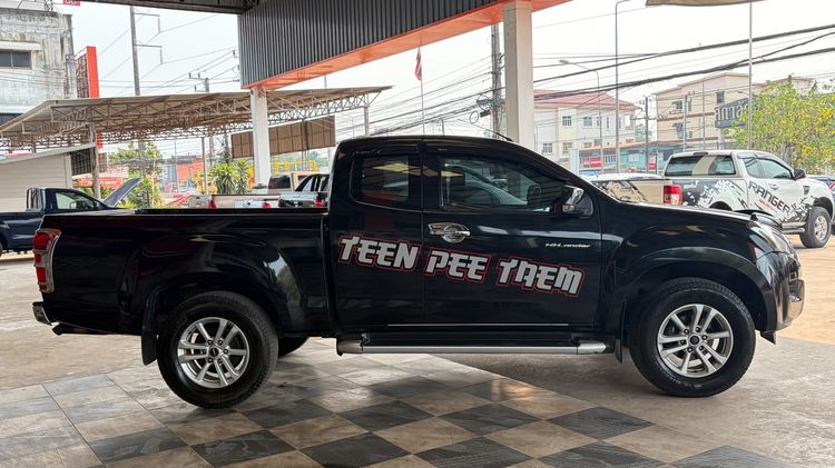 Isuzu D-MAX 2014 2.5 Hi-Lander Z Pickup ดีเซล ไม่ติดแก๊ส เกียร์ธรรมดา ดำ รูปที่ 4