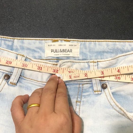 Pull and Bear กางเกงยีนส์ขาสั้น ทรงสวย สภาพดีมาก แบรนด์แท้ เอว 32 นิ้ว รูปที่ 10