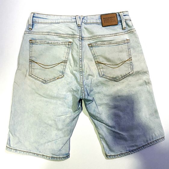 Pull and Bear กางเกงยีนส์ขาสั้น ทรงสวย สภาพดีมาก แบรนด์แท้ เอว 32 นิ้ว รูปที่ 8