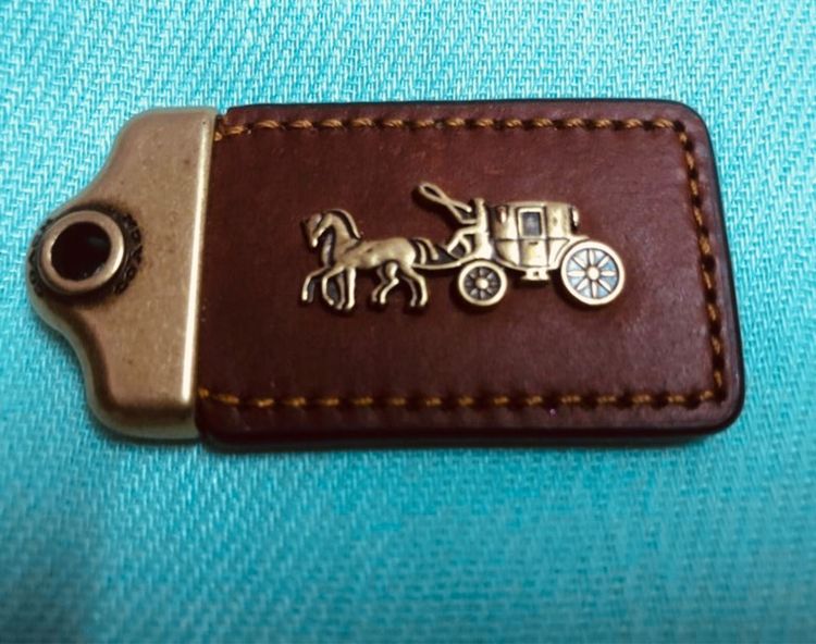 ของแท้  ป้ายแท็กหนังห้อยกระเป๋า COACH (Hangtag) รุ่นพิเศษจาก Coach 1941 งานช็อปหายากคระ