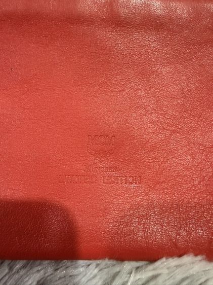 กระเป๋าพอช MCM Limited รูปที่ 2