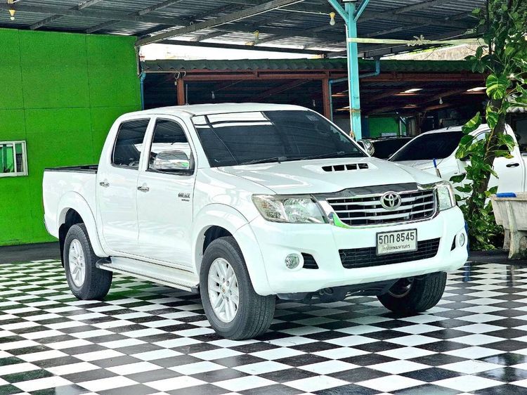 รถ Toyota Hilux Vigo Champ Double Cab 2.5 E VNT Prerunner สี ขาว