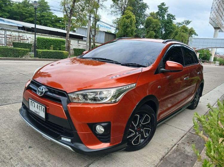 Toyota Yaris 2016 1.2 TRD Sportivo Van เบนซิน ไม่ติดแก๊ส เกียร์อัตโนมัติ ส้ม