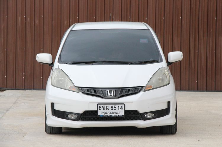 Honda Jazz 2013 1.5 SV i-VTEC Sedan เบนซิน ไม่ติดแก๊ส เกียร์อัตโนมัติ ขาว รูปที่ 2