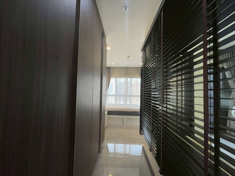 Urbano Absolute สาทร-ตากสิน