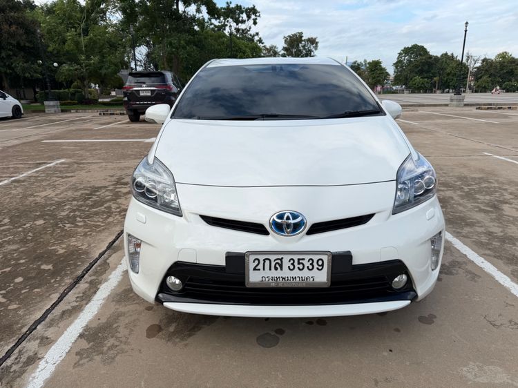 Toyota Prius 2013 1.8 Hybrid Sedan ไฮบริด ไม่ติดแก๊ส เกียร์อัตโนมัติ ขาว รูปที่ 3