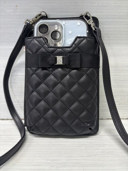 กระเป๋าใส่โทรศัพท์ TO BE CHIC Quilted Smartphone Pochette แบรนด์หรูญี่ปุ่น สีดำ มีช่องใส่บัตรและเหรียญ สะพายข้างได้ รูปที่ 4