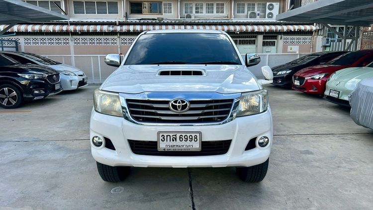 รถ Toyota Hilux Vigo Champ Double Cab 2.5 E VNT Prerunner สี ขาว