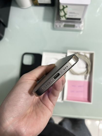 ขาย IPhone16 Pro 256 สีเทา สภาพสวย ดูแลอย่างดี เจ้าของใช้งานเอง ติดฟิล์มด้านหน้าตลอด รูปที่ 3