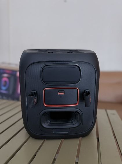 ขายด่วน!! JBL PartyBox Encore 2 พร้อมไมค์ไร้สาย 2 ตัว สภาพใหม่มาก อุปกรณ์ครบ พร้อมกล่อง รูปที่ 4