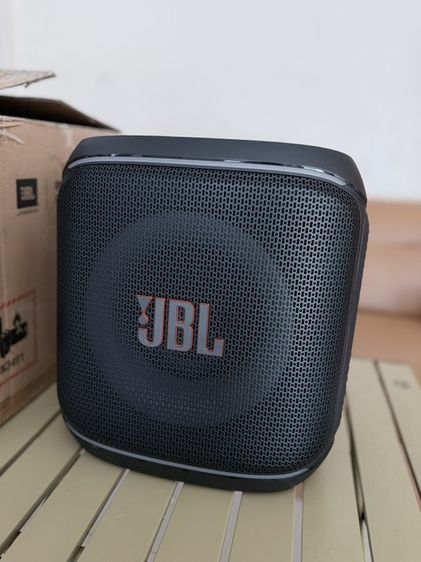 ขายด่วน!! JBL PartyBox Encore 2 พร้อมไมค์ไร้สาย 2 ตัว สภาพใหม่มาก อุปกรณ์ครบ พร้อมกล่อง รูปที่ 2