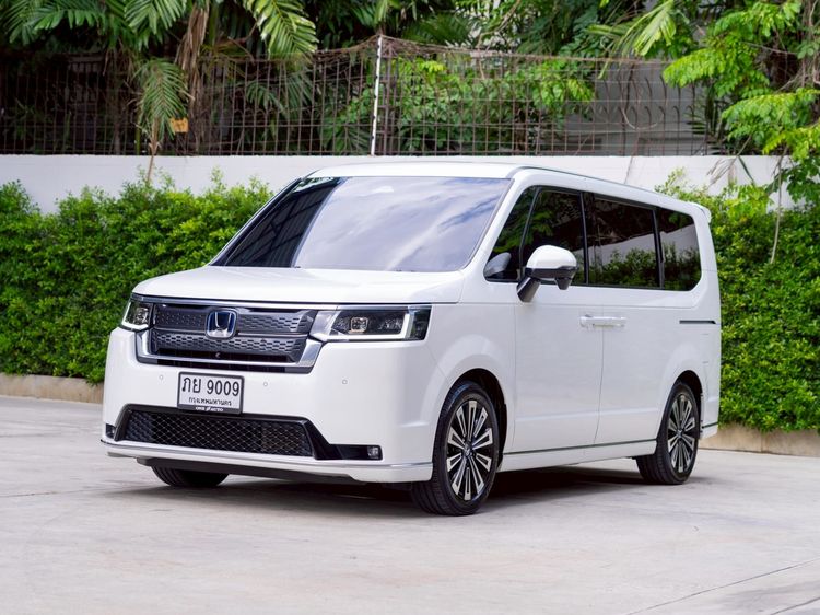 Honda Stepwagon 2023 2.0 Spada e:HEV Premium Line Utility-car ไฮบริด ไม่ติดแก๊ส เกียร์อัตโนมัติ ขาว รูปที่ 3