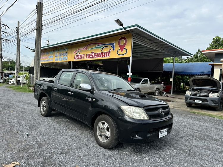รถ Toyota Hilux Vigo 2.5 E สี ดำ