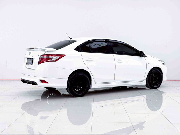 Toyota Vios 2013 1.5 E Sedan เบนซิน ไม่ติดแก๊ส เกียร์อัตโนมัติ ขาว รูปที่ 4