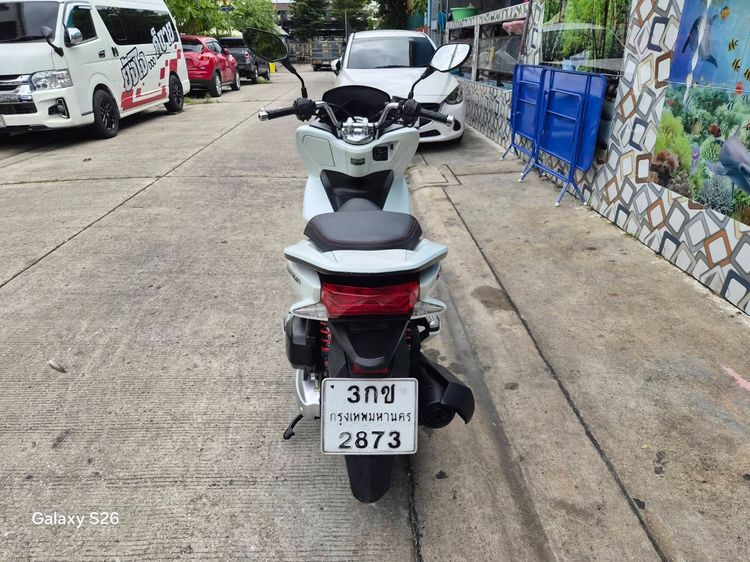 🛵ยังไงก็ขาย PCX 150 ปี 57 เครื่องดี สีสวย สตาร์ทมือ กุญแจรีโมท เล่มชุดโอนครบ+เปลี่ยนถ่ายน้ำมันเครื่องฟรี ส่งฟรี30 ก.ม รูปที่ 6