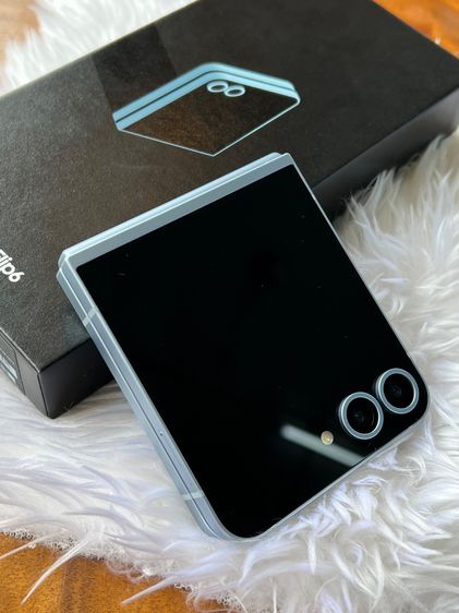 Samsung Galaxy Z Flip6 รูปที่ 2