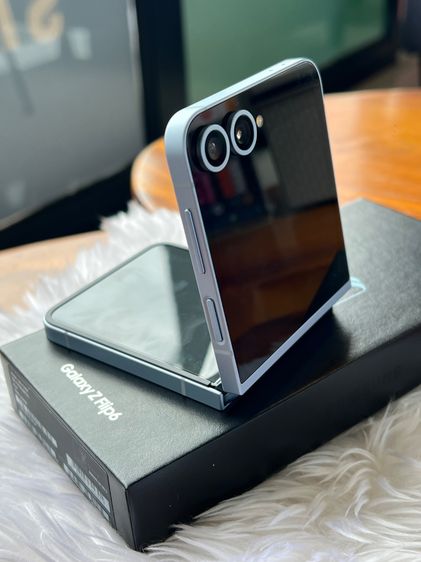 Samsung Galaxy Z Flip6 รูปที่ 5