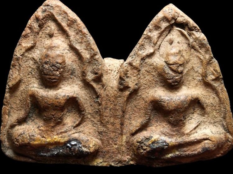 ขุนแผนพรายคู่บ้านกร่างสุพรรณบุรีครับ