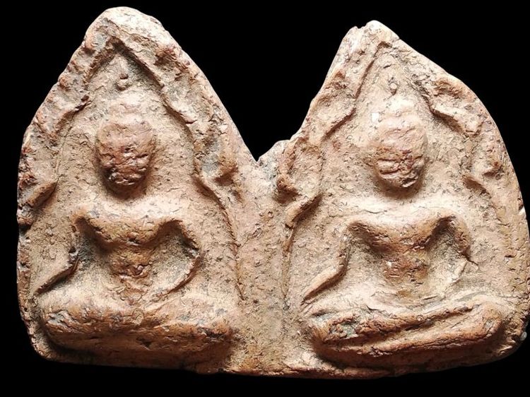 ขุนแผนพรายคู่บ้านกร่างสุพรรณบุรีครับ