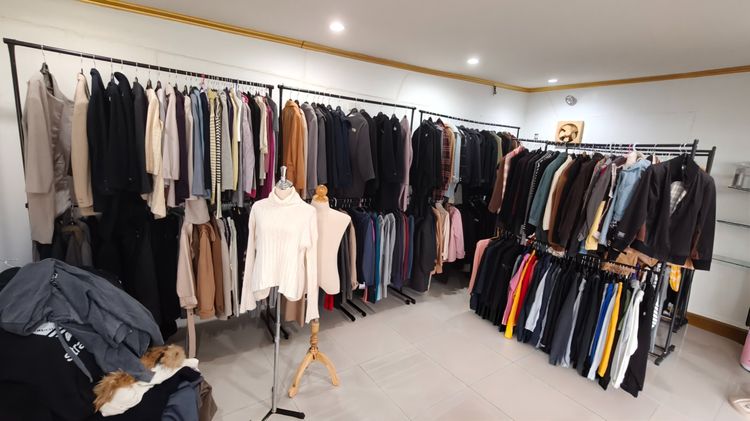 📌 SELLING EVERYTHING เซ้งกิจการเสื้อผ้าออนไลน์