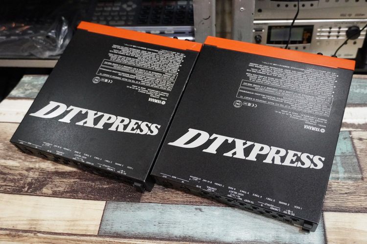 ตัวละ4500 โมดูลกลองไฟฟ้า YAMAHA DTXPRESS (รุ่น 1) ใช้ต่อกับแป้นตี รูทริกอินแจ็คโฟน แถมพร้อมขายึด และอะแด้ปเตอร์ ผลิตญี่ปุ่น 10 รูอินพุท + 1  รูปที่ 8