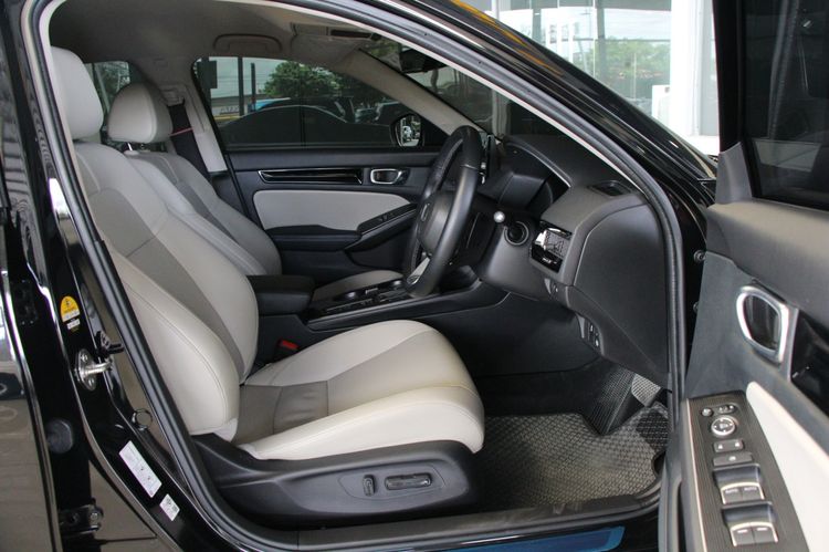 Honda Civic 2023 2.0 eHEV EL+ Sedan ไฮบริด เกียร์อัตโนมัติ ดำ รูปที่ 4