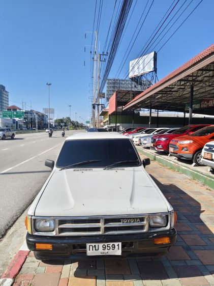 Toyota 1989 Pickup ดีเซล ขาว รูปที่ 2