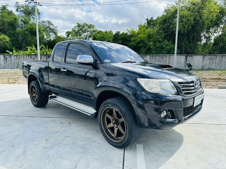 รถ Toyota Hilux Vigo Champ Smart Cab 2.5 E VNT Prerunner สี ดำ