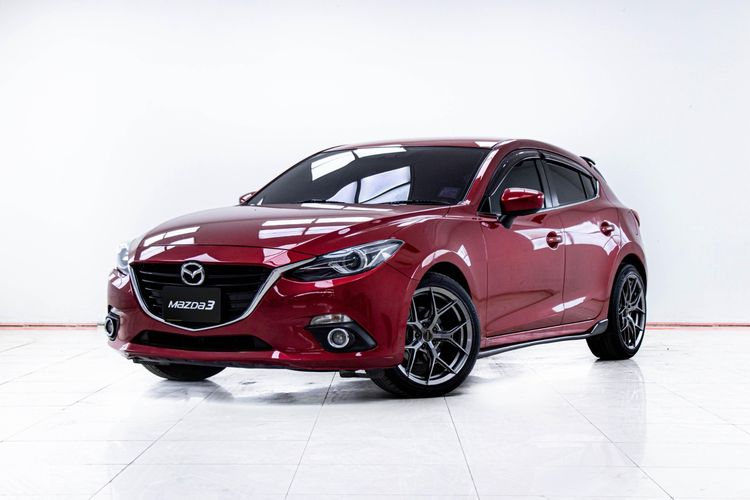 รถ Mazda Mazda3 2.0 S Sports สี แดง