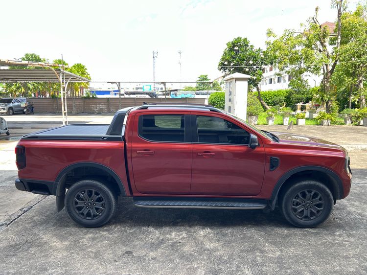 รถ Ford Ranger 2.0 Hi-Rider Wildtrak สี ส้ม